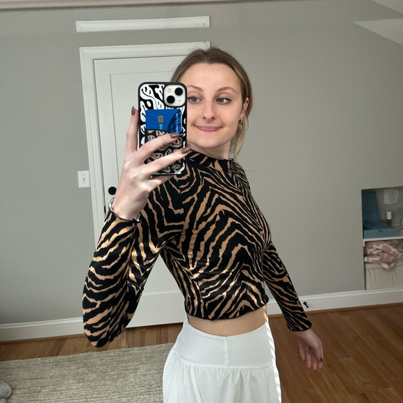 Zebra Printed Long Sleeve Mock Neck Long Sleeve Crop Top - Picture 5 of 8